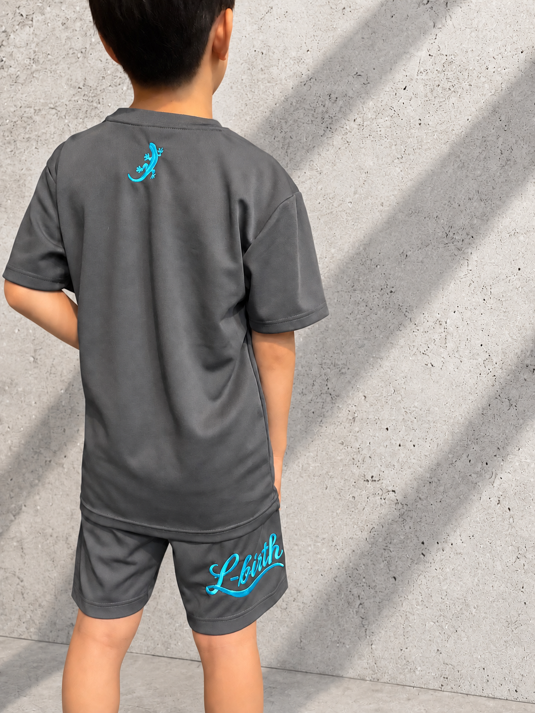 SIGNATURE TEE